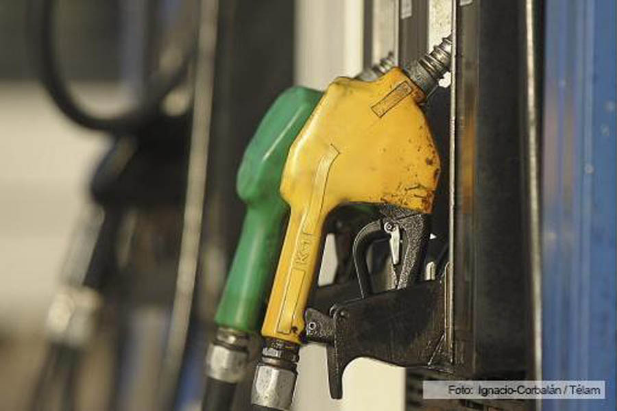 Faltante de combustibles: “Hay una reducción en la entrega de gasoil pero llega,  lo que sí es acotado”