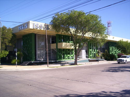 Director de Seros: “Algunos médicos facturan hasta un millón de pesos por mes”