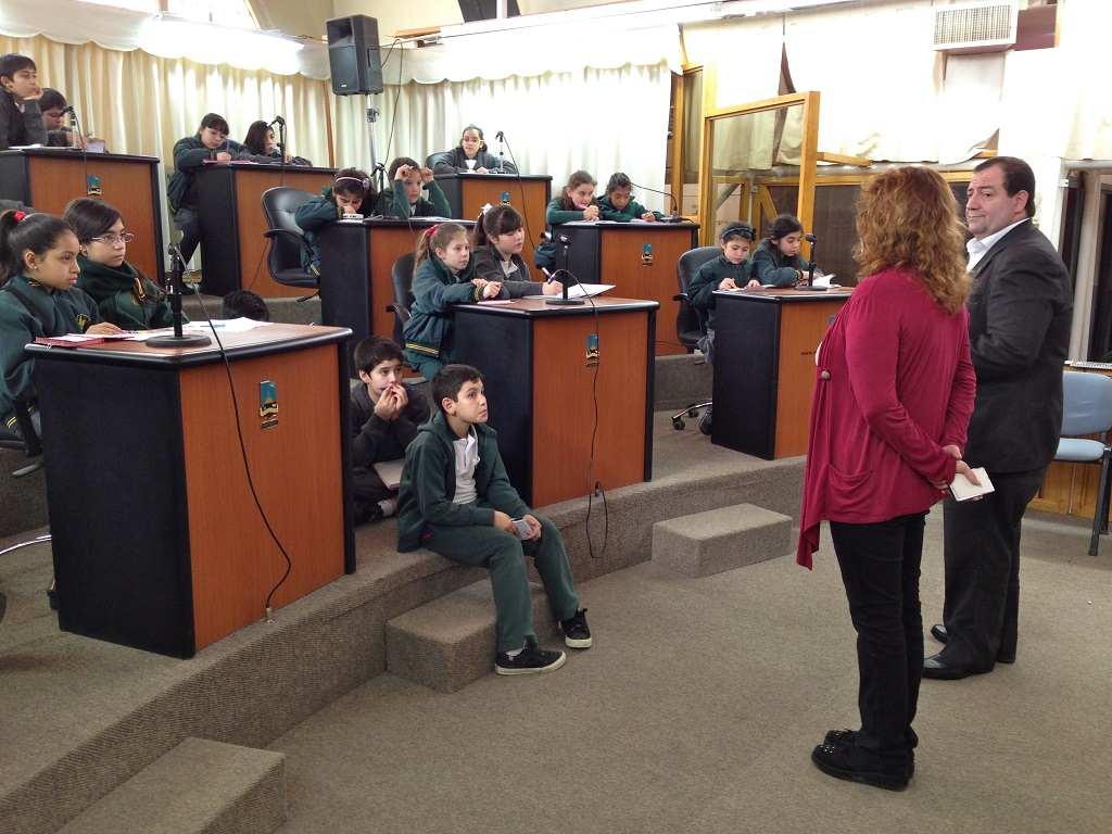 Estudiantes del Martín Rivadavia visitaron el Concejo