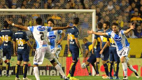 Boca, vapuleado por Rafaela y tambalea Bianchi