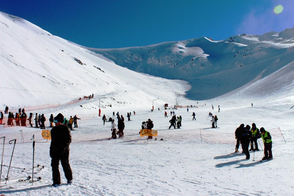 Postergan el comienzo de la temporada de esquí en La Hoya