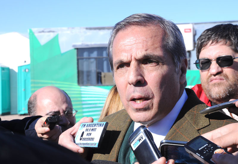 Muy duro Sapag con la Ley de Hidrocarburos