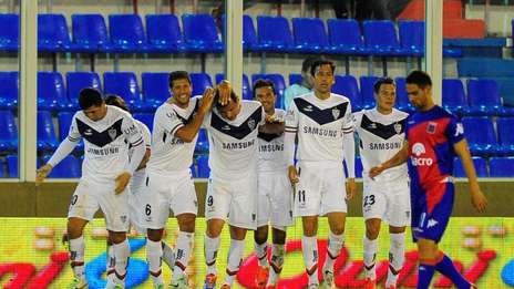 Vélez le ganó sobre la hora a Tigre