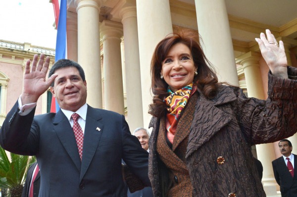 CFK: “Estamos en Paraguay en un acto de reparación histórica”