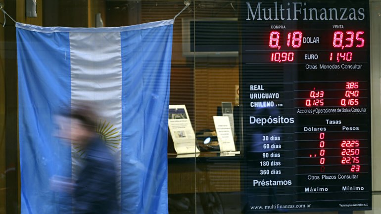 En agosto se batió el récord de venta del «dólar ahorro»