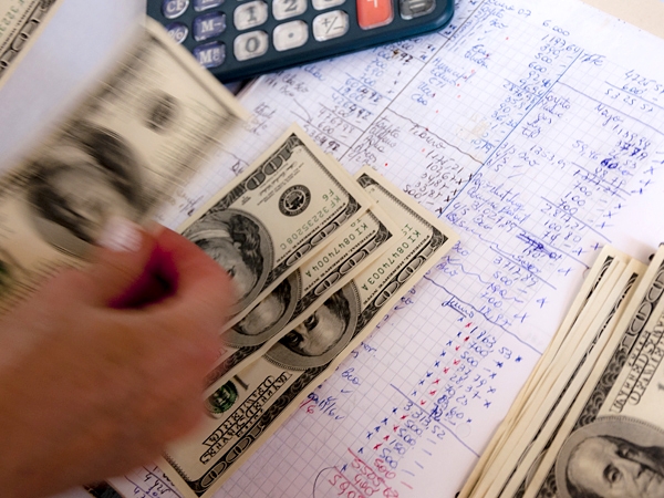 Récord del dólar libre: cerró a $13,15