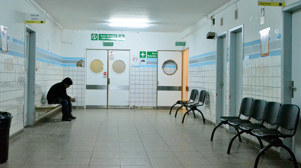 Una joven habría muerto por un coma alcohólico