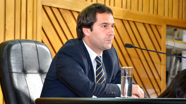 Concejales defienden la “Ley Corta”