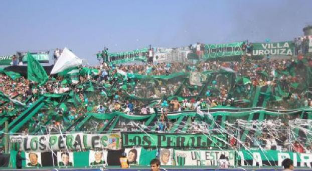 Violento enfrentamiento entre barras de Nueva Chicago