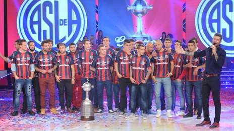 Lógico: Tinelli le dedicó todo su programa al Ciclón