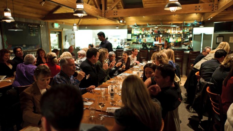 Recesión: Todos los días cierra un restaurante en la Argentina