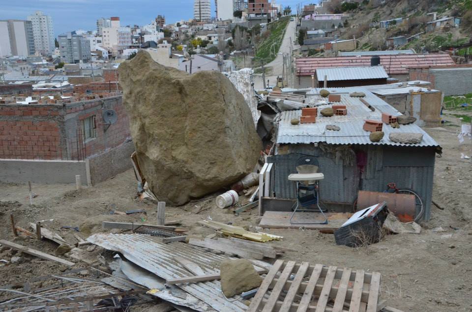 Rigel dejó caer otra roca del Chenque y por milagro no hubo heridos