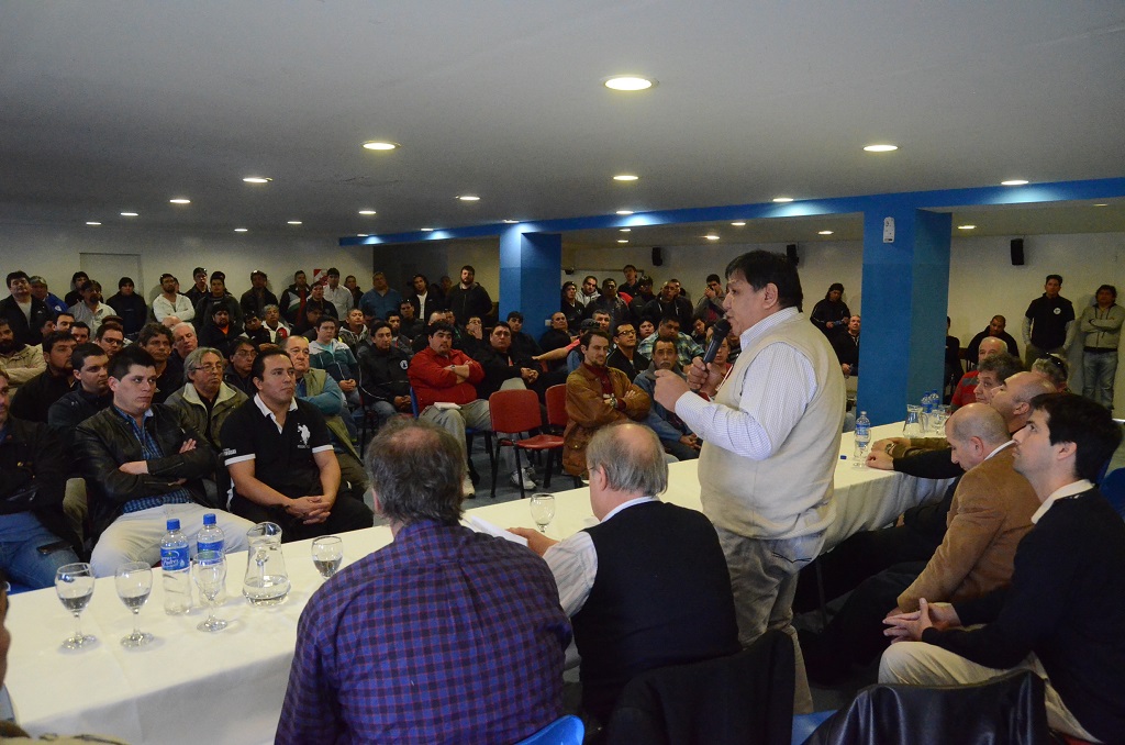 Los Petroleros, en estado de Alerta y Movilización