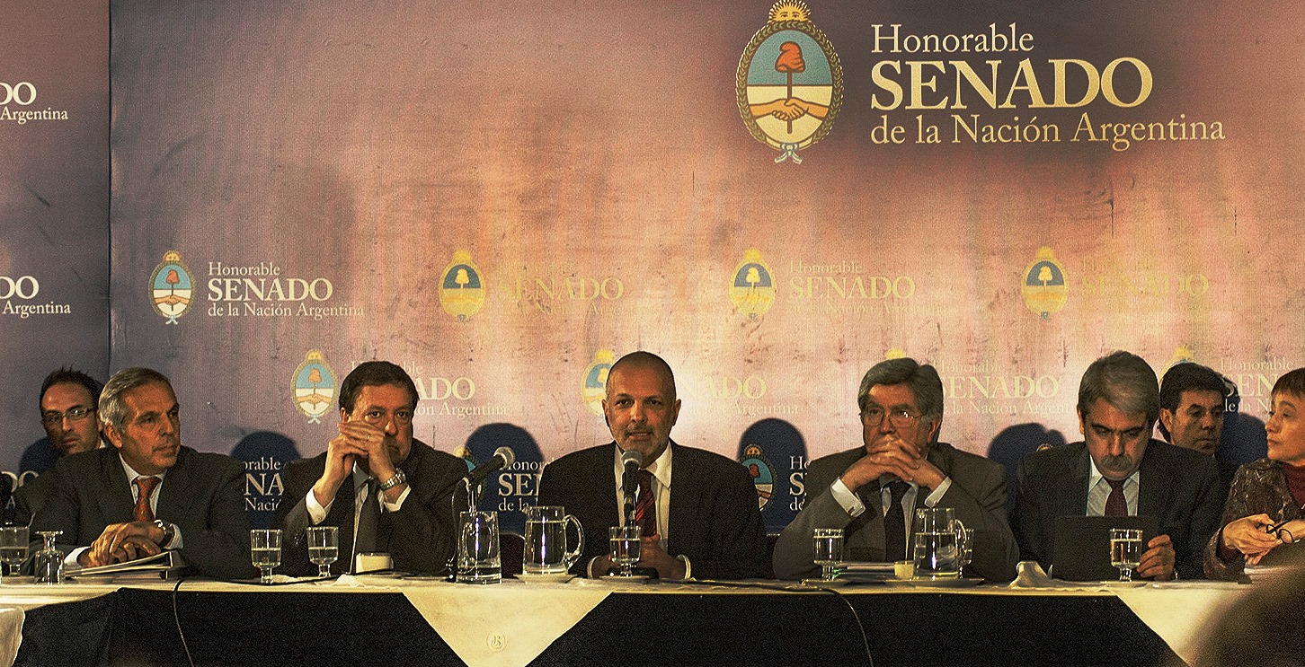 Buzzi: “Este proyecto consolida la Ley Corta”