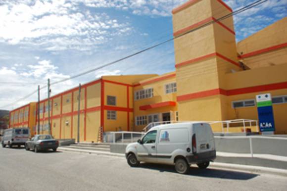 Padres de la escuela 745 exigen respuestas: “Hay que dejar un precedente porque una amenaza de tiroteo es grave”