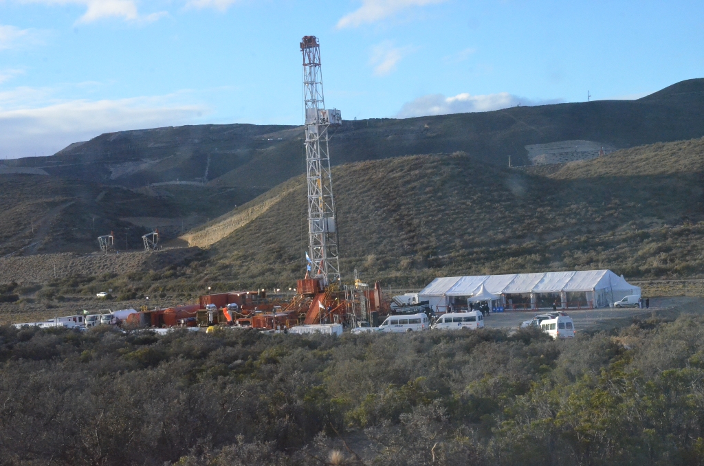 Petrominera firmó la UTE con Tecpetrol