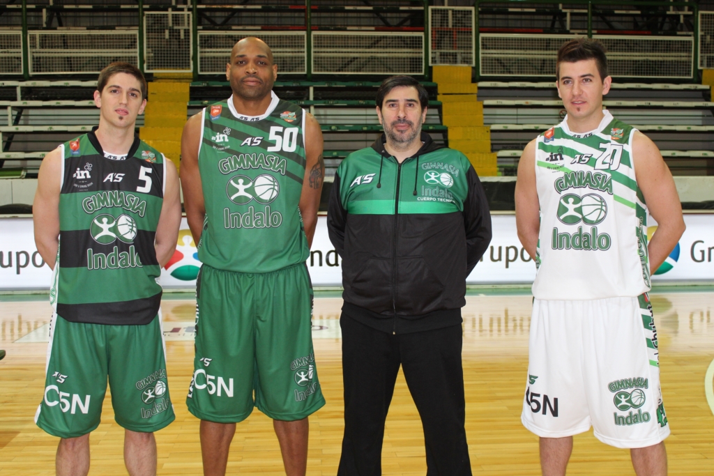 Gimnasia presentó su plantel para la Liga Nacional