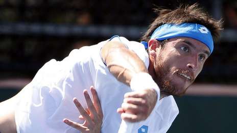 Copa Davis: Mayer barrió a Sela y renace la esperanza