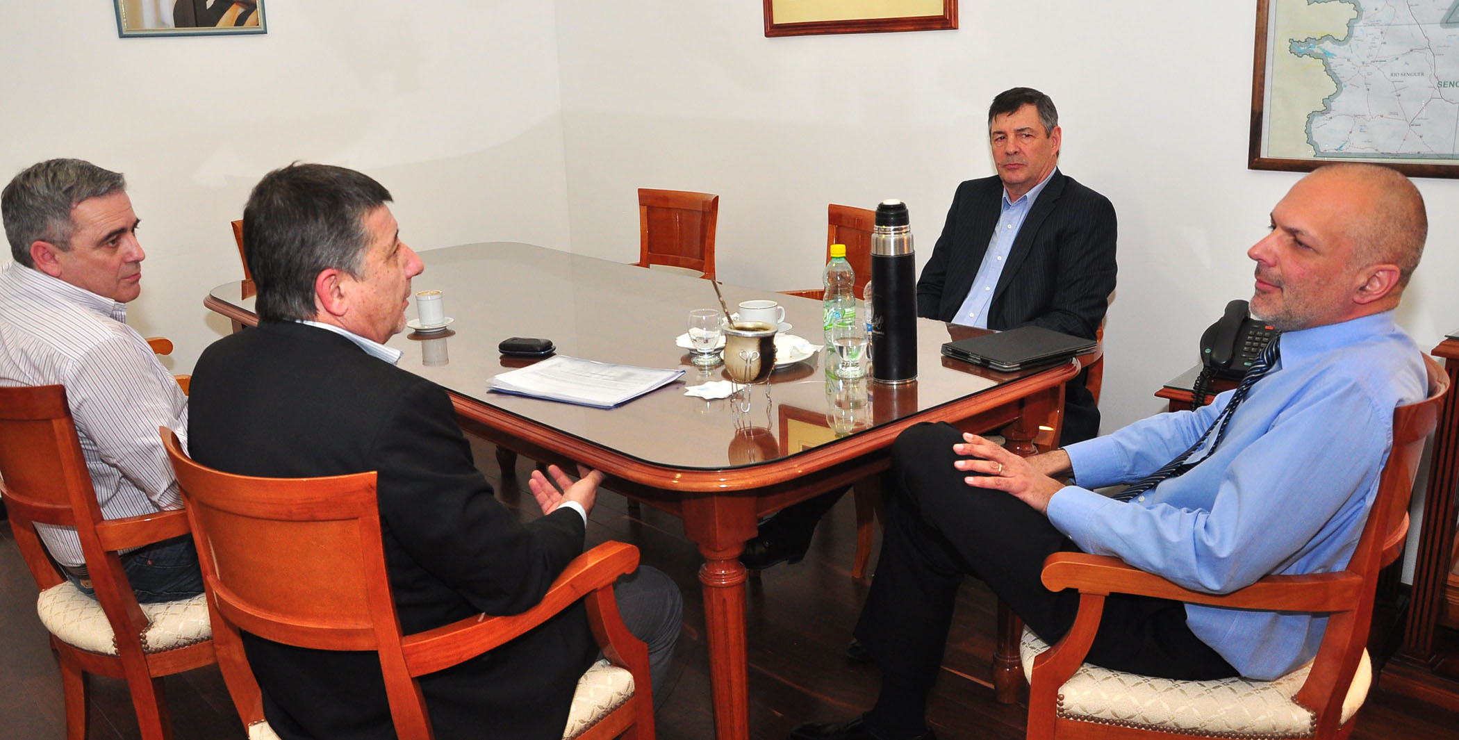 Buzzi recibió a Pagani para reordenar las finanzas de Madryn