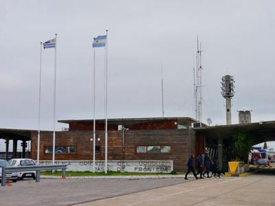 Comenzó el paro de trabajadores aduaneros