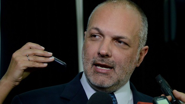 Ley petrolera: Buzzi convocó a Mac Karthy y a los diputados provinciales