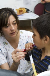 Campaña de salud dental en Hospital Rural de Sarmiento.