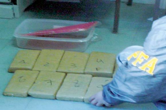 Encomienda en el Correo tenía 8 kilos de marihuana