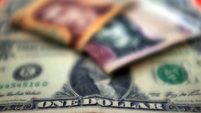 Mercado cambiario: Tensión por la brecha dólar libre vs. oficial