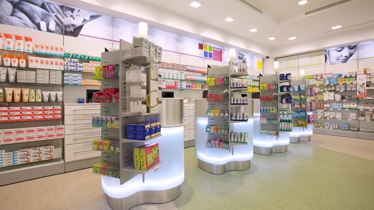 Robaron la recaudación de una farmacia en B° Newbery