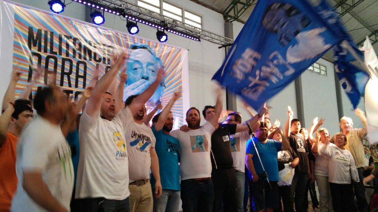 Multitudinario encuentro kirchnerista en 28 de julio