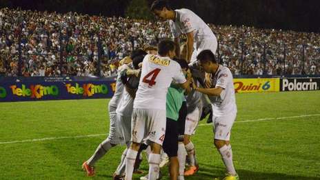 Huracán pasó a semifinales de la Copa Argentina