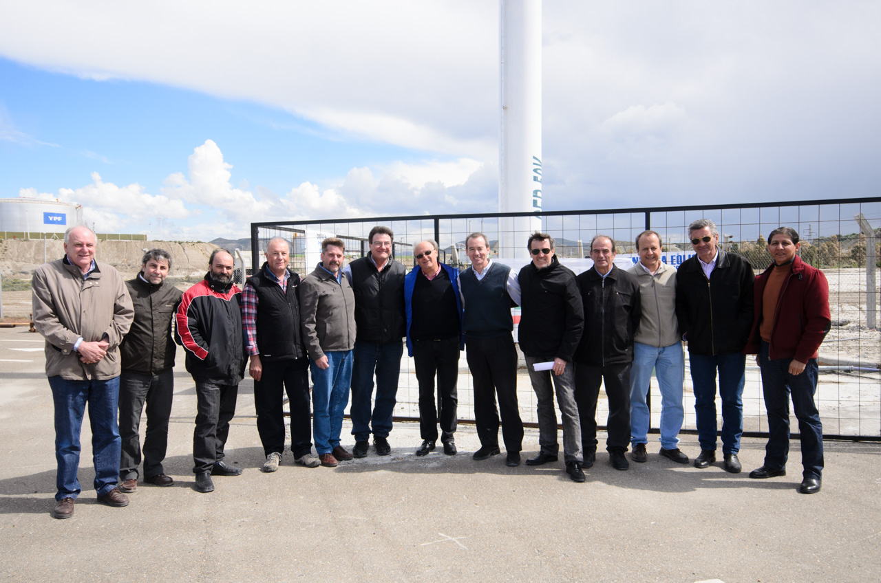 Ponen en marcha el primer aerogenerador eólico fabricado en Chubut