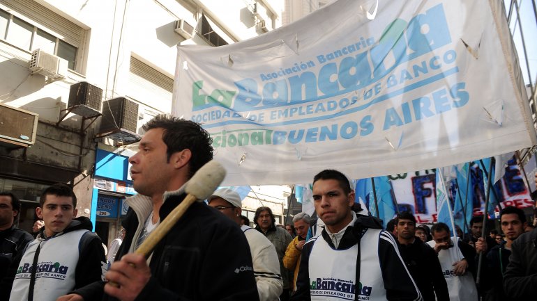 Mañana no habrá atención en los bancos