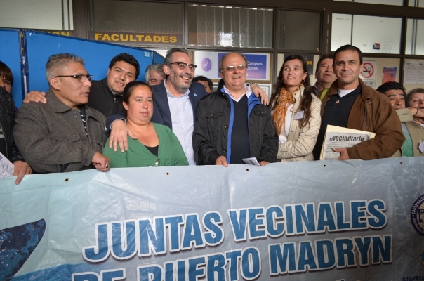 Di Pierro asistió a las conclusiones del congreso vecinalista