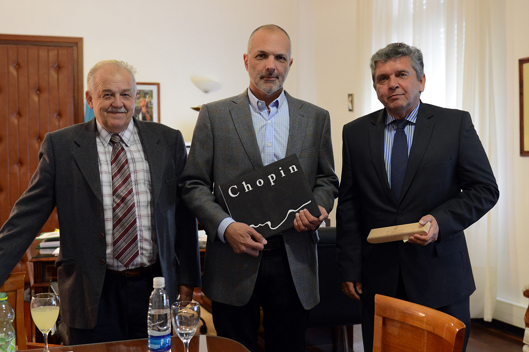 Buzzi recibió al embajador de Polonia