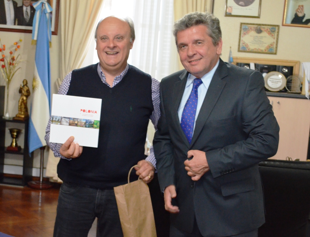 Di Pierro recibió al embajador de Polonia