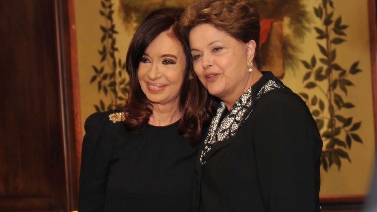 Cristina se reunirá con Dilma en noviembre