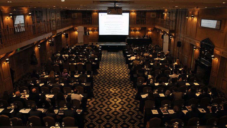 Kicillof y Vanoli se reúnen con los bancos