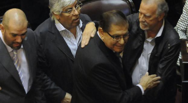 Neuquén: Pereyra baja su candidatura y apoya la de Sobisch