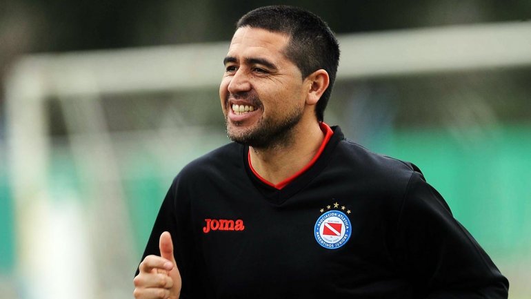 Riquelme pidió una estatua para Bianchi