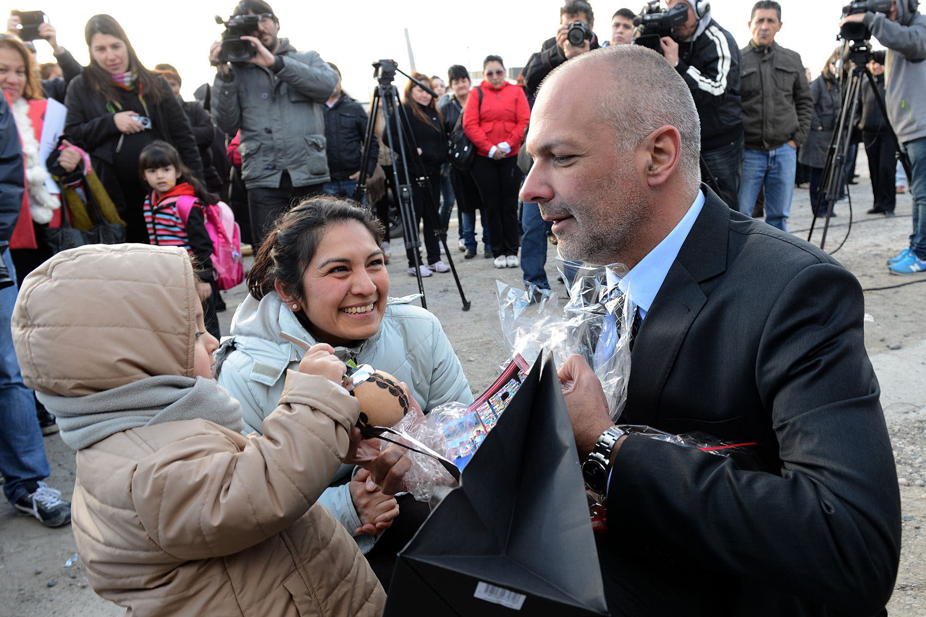 “Donde hay chubutenses que construyen para otros, los acompañamos”