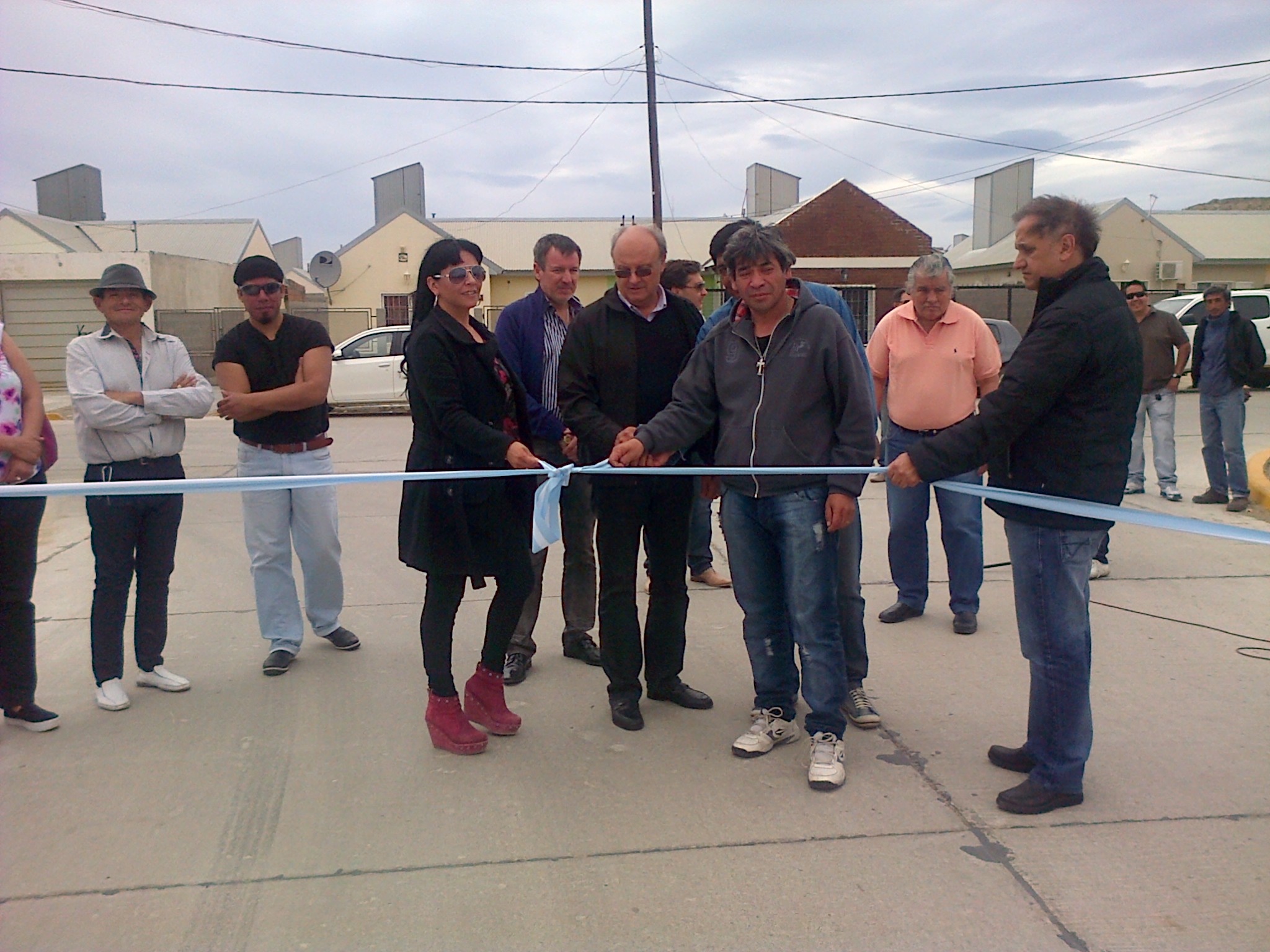 Se inauguraron 15 cuadras de pavimento en el Abel Amaya