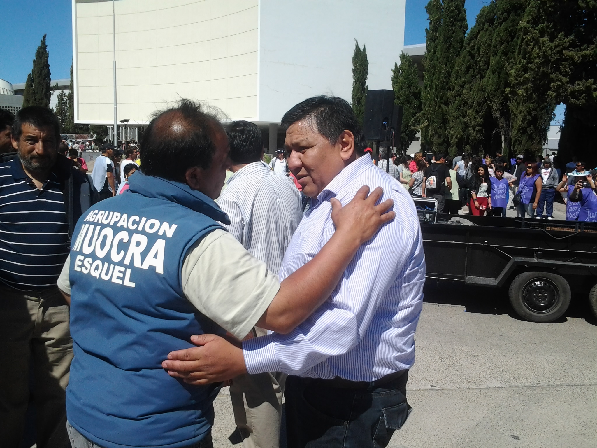 Ávila manifestó su apoyo a los pobladores de la Meseta