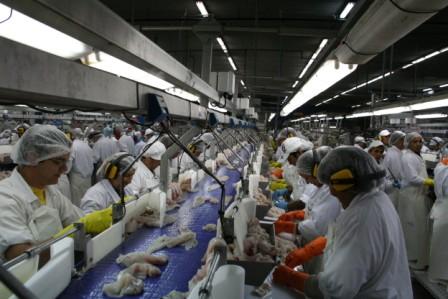 Firman el contrato para la reactivación de Alpesca