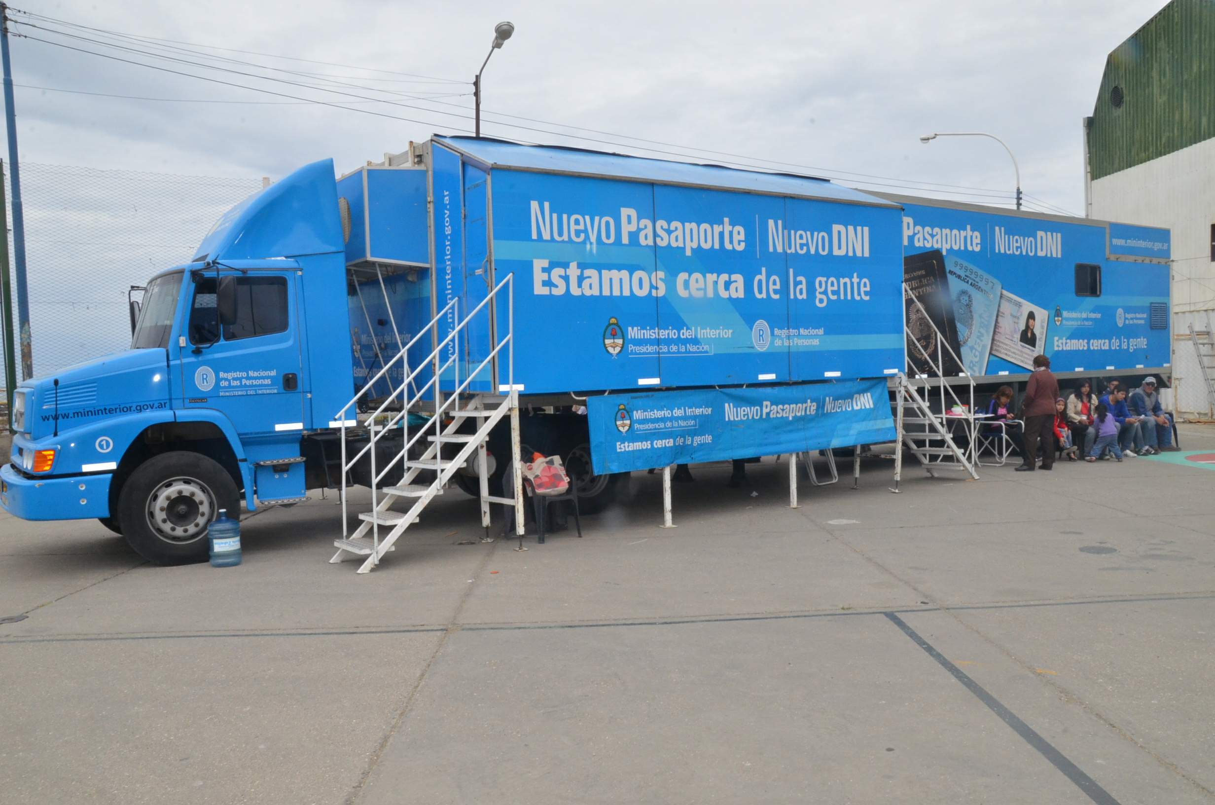 En diez días llega el camión fábrica de DNI