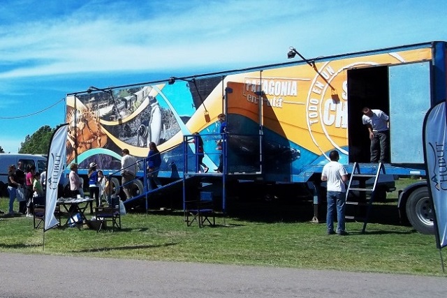 Camión de Turismo inició una gira por varias provincias