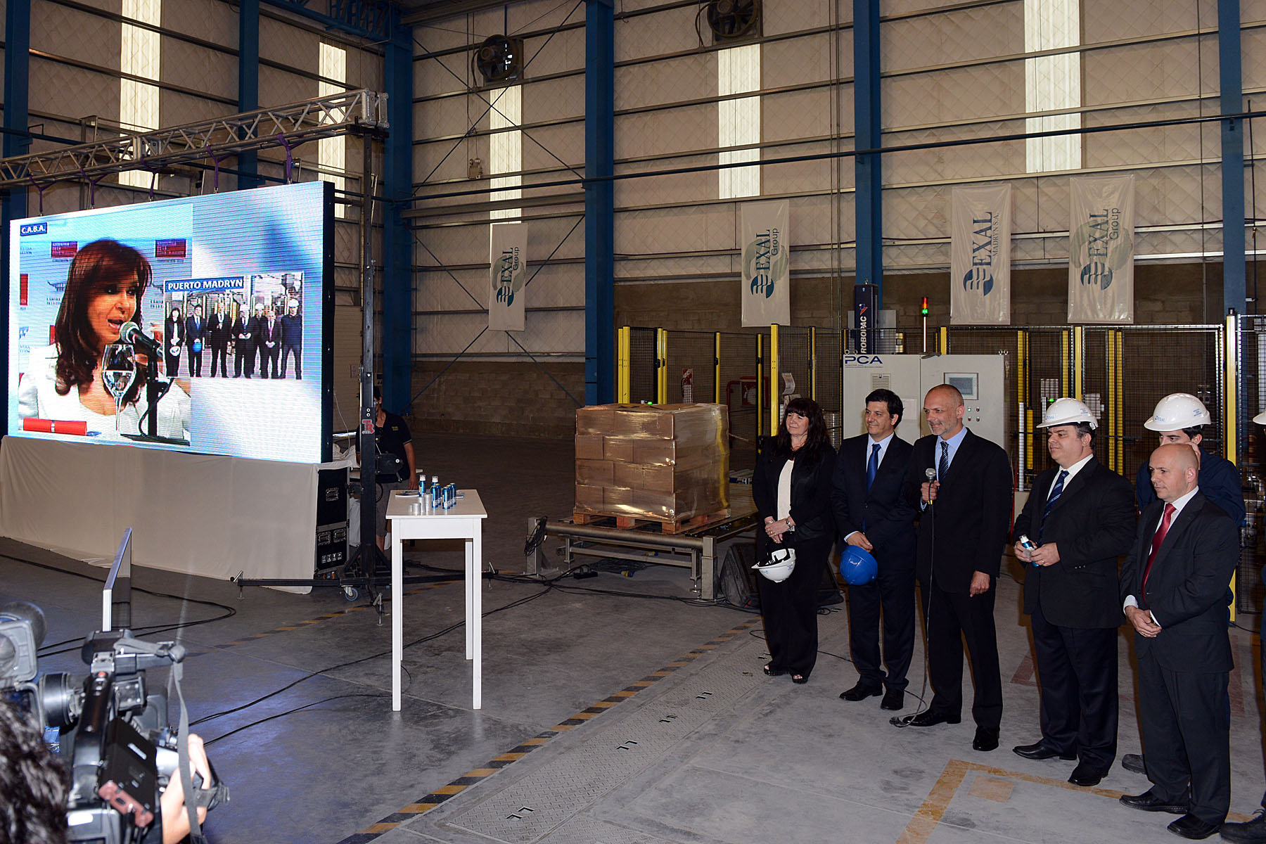 Cristina, Buzzi y Sastre juntos por videoconferencia