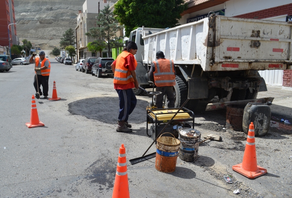 Tcharian: “Con el municipio vamos a hacer un gran trabajo de bacheo”