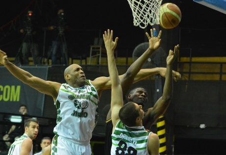 Gimnasia se despidió rápido del Súper 8