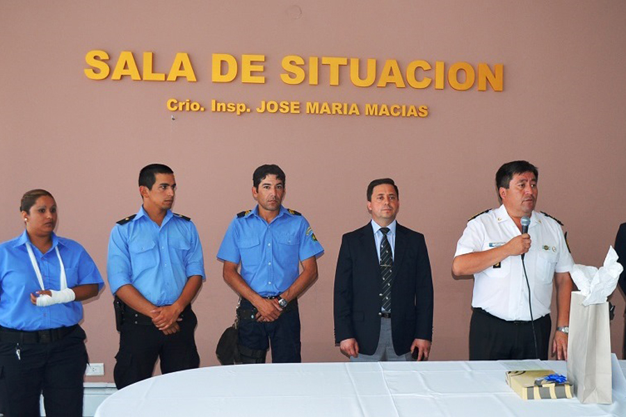 Distinguen a policías que participaron de operativo antidrogas